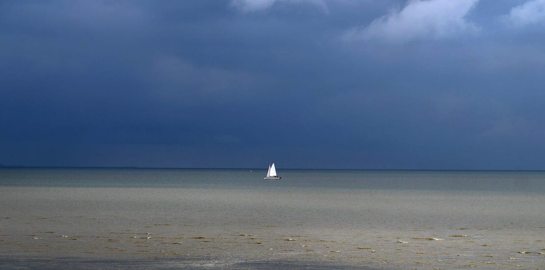 Im Zeichen der Gezeiten: Segeln bei den ostfriesischen Nordseeinseln